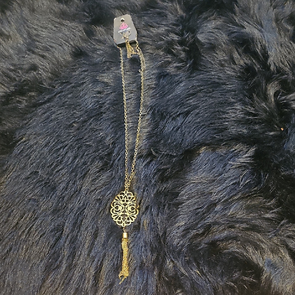 Paparazzi Gold Filigree Tassel Necklace